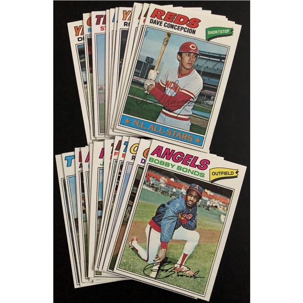 1977 TOPPS BASEBALL COLLECTION - 25 CARDS