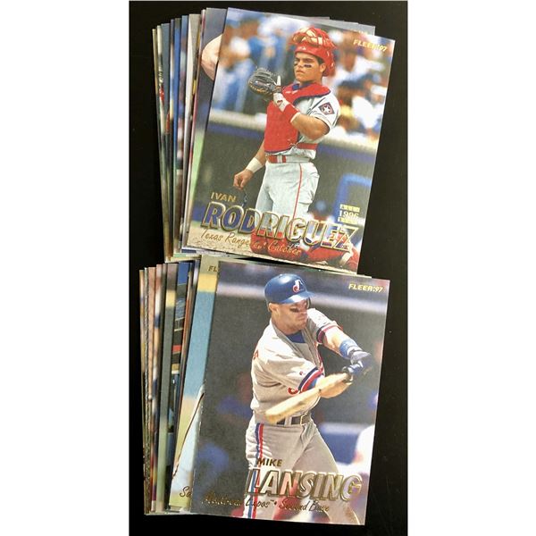 1997 FLEER BASEBALL COLLECTION (25)