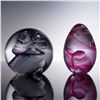 Image 1 : 2pc Studio Art Glass Paperweights - Egg OBG Signed & Dated