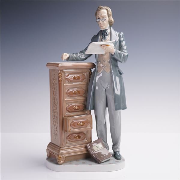 Lladro Porcelain Figurine, Lawyer 01005213