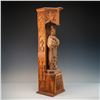 Image 2 : 19th Century Hand-Carved Gothic Oak Religious Niche with Madonna and Child