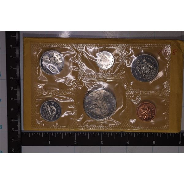 1968 CANADA (PF LIKE) SET WITH ENVELOPE