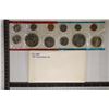 Image 2 : 1977 US MINT SET (UNC) P/D (WITH ENVELOPE)