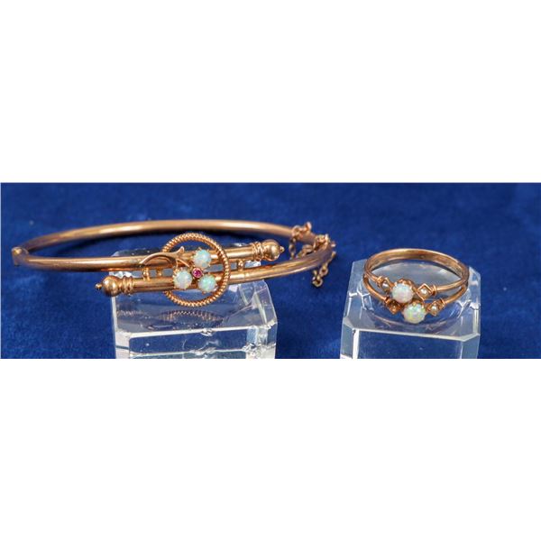 Gold and Opal Bangle & Ring [137313]