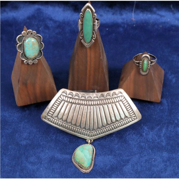 Vintage Navajo Jewelry [137305]
