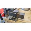 Image 2 : LARGE BENCH VISE, 6 INCH JAR, 12 INCH TRAVEL