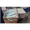 Image 1 : CASE OF SIZE SMALL NITRILE EXAM GLOVES AND BOX OF FACE MASKS