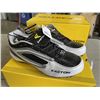Image 2 : 3 PAIRS OF NEW SPORTS CLEATS SIZE 10 WOMENS