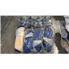 Image 1 : 4 NEW PAIRS OF SLIPPERS/SANDALS AND 4 NEW 12 PACKS OF HAIR CLIPS