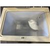Image 3 : WOODS CHEST FREEZER