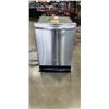 Image 1 : G.E. DISHWASHER WITH STAINLESS STEEL FINISH, GOOD WORKING CONDITION