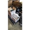 Image 1 : PALLET OF COMMERCIAL BATHROOM PRODUCTS