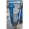 Image 3 : 2 SODA STREAM CARBONATED DRINK MACHINES FIZZI AND FIZZI ONE TOUCH, TOTAL RETAIL $143