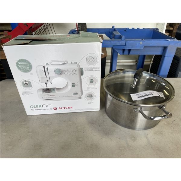 SINGER SEWING MACHINE AND LAGOSTINA POT