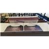 Image 1 : 2 NEW LED FLUSH MOUNT LIGHT AND DIMPLEX 28" BASEBOARD HEATER