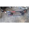 Image 1 : HYPER SKUTE E-SCOOTER NO CHARGER