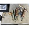 Image 2 : ASSORTED GIRAFFE DECOR ITEMS