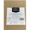 Image 2 : NEW AMAZON BASICS 16" OSCILLATING TABLE FAN, 3 SPEED SETTINGS