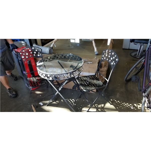 THREE-PIECE FOLDING BISTRO SET