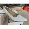 Image 2 : 5 PAIRS OF SIZE 10-11 LADIES SHOES