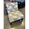 Image 1 : ACCENT CHAIR