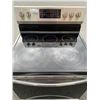 Image 2 : FRIGIDAIRE GALLERY FLAT TOP STOVE WITH STAINLESS STEEL FINISH, GOOD WORKING CONDITION