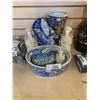 Image 1 : LOT OF HAND PAINTED EASTERN COLLECTIBLES