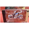 Image 3 : 2 NIB die cast Harleys 1:18 scale