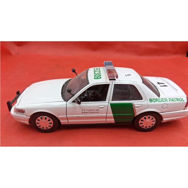 Die cast US Customs and Border Patrol police car 8" long