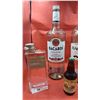 Image 2 : 5 vintage bottles, inc 2 Texas Mickies