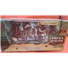 Image 2 : NIB 1:32 scale Forces of Valour action series Airborne soldiers WWII & 3 army trucks Dinky Toys