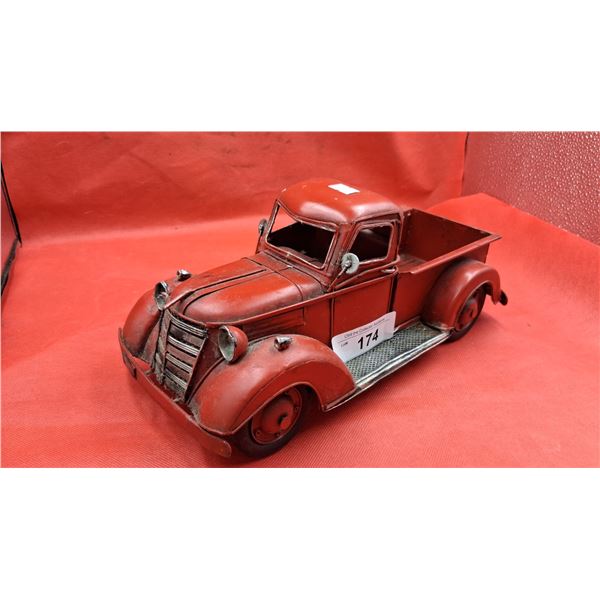 Tin model truck 12"
