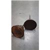 Image 2 : 2 1920s "Thumb" oilers 5" & 6.5"