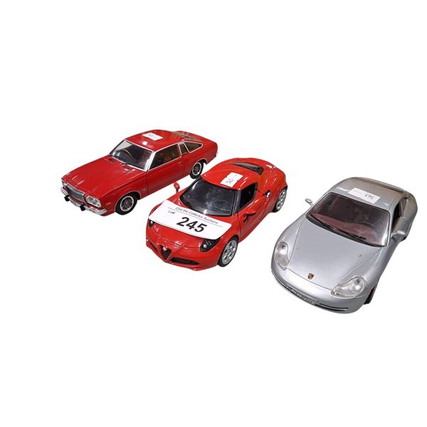 3 1:24 scale die cast cars