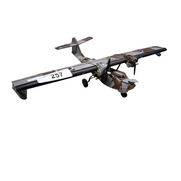 Metal airplane model 18" wingspan
