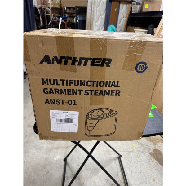 Multifunctional garment steamer