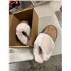 Image 1 : Slipper size 7–8