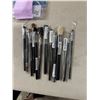 Image 1 : Make up brushes