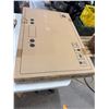 Image 1 : Food heating plate
