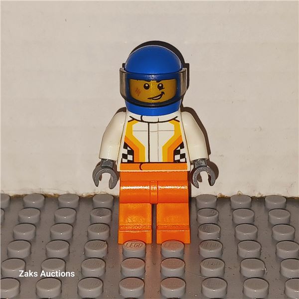 Monster Truck Driver - Item No: cty0856 Lego