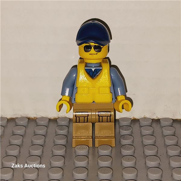 Mountain Police - Officer Male - Item No: cty0837 Lego