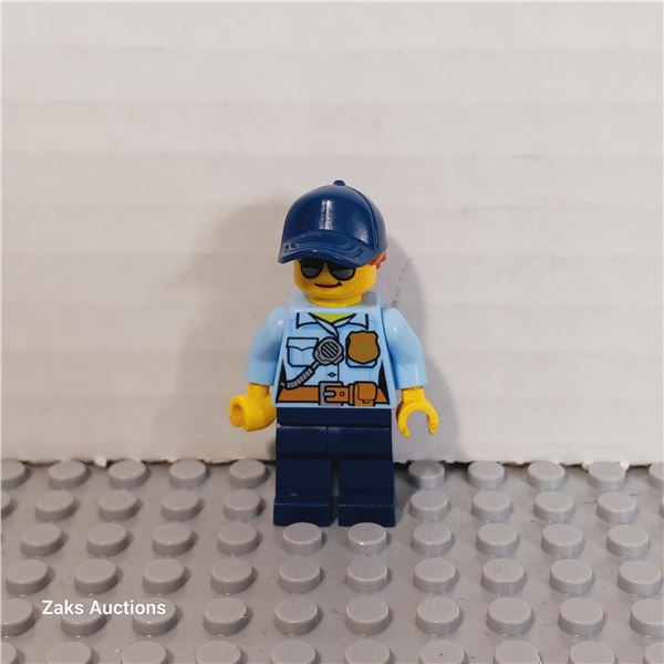 Police Female - Item No: cty1090 Lego
