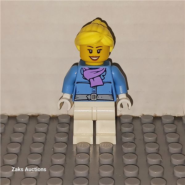 Female, Jacket with Medium Lavender Scarf - Item No: hol126 Lego