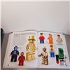Image 6 : Used - Minifigure Year by Year: A Visual History - Item No: b13other01 Lego