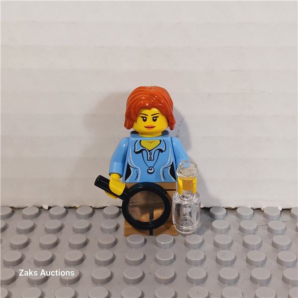 Research Scientist Female - Item No: idea010 Lego