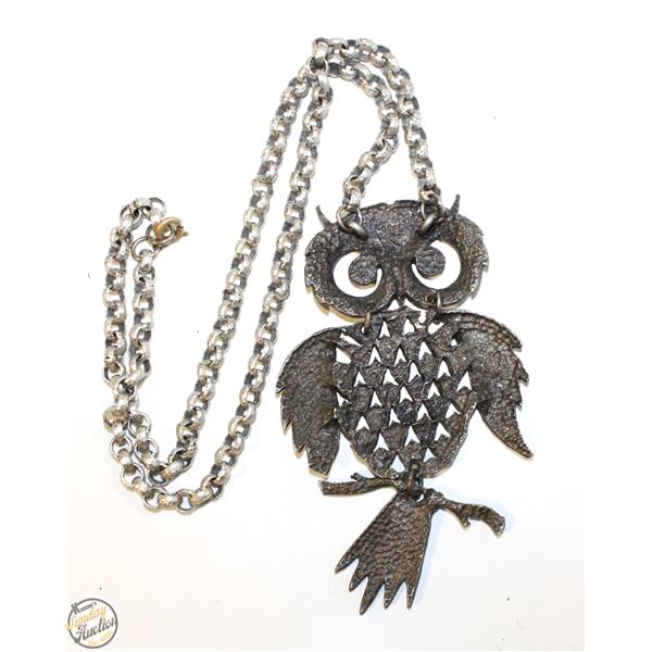 LARGE SILVER TONE OWL PENDANT NECKLACE