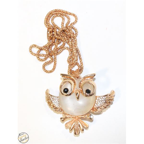 GOLD TONE FLYING OWL PENDANT NECKLACE