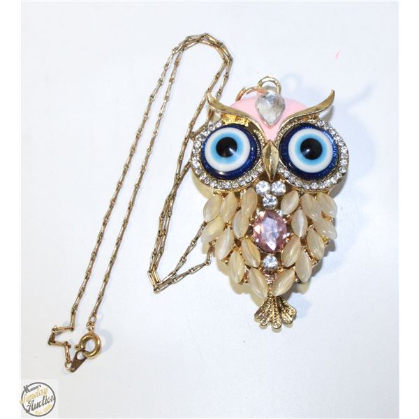 GOLD TONE JEWELED PINK HEAD OWL PENDANT NECKLACE