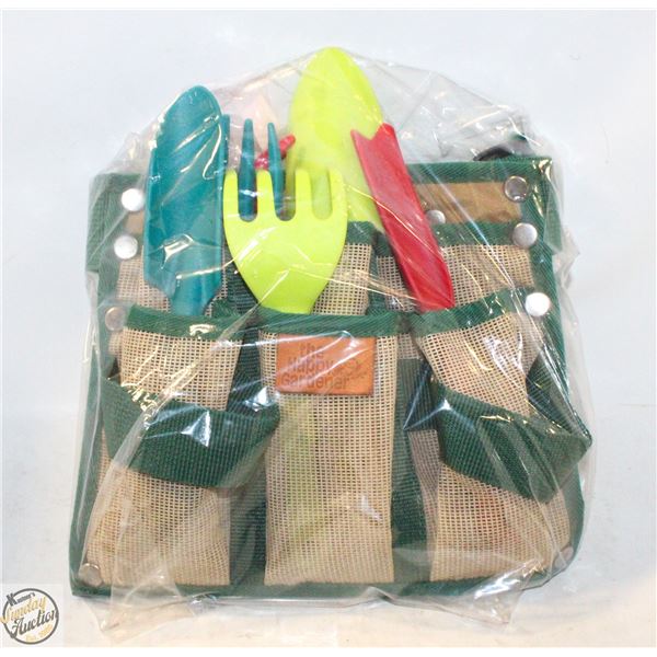 THE HAPPY GARDENER BELT AND GARDEN TOOLS