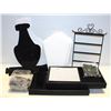 Image 1 : BOX OF JEWELLERY DISPLAY ITEMS